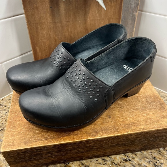 Dansko Shoes - Dansko EU 40 US 9 Mavis Clogs